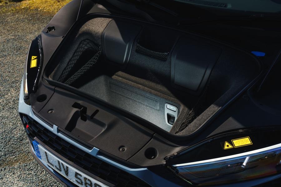 Багажник Audi R8 V10 Performance 2019 года  (UK) (фото 33 из 136)